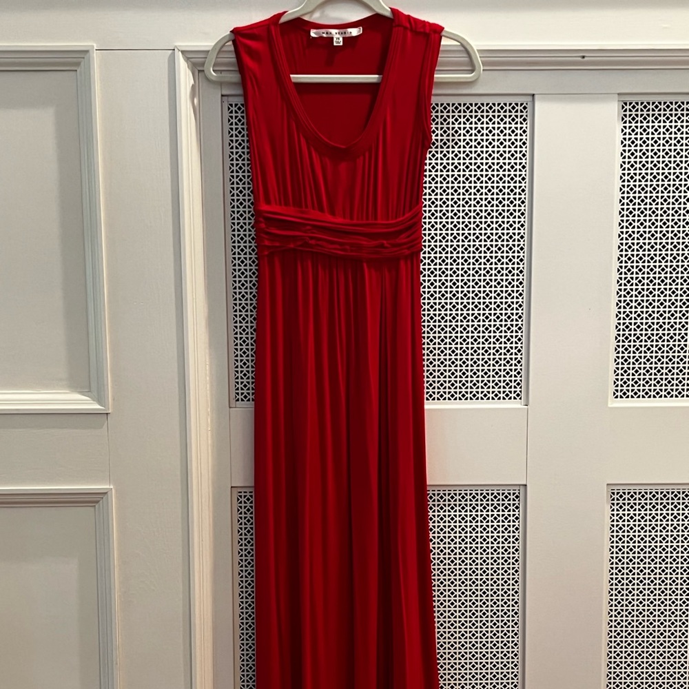 Max Studio Maxi dress. Red. EUC!